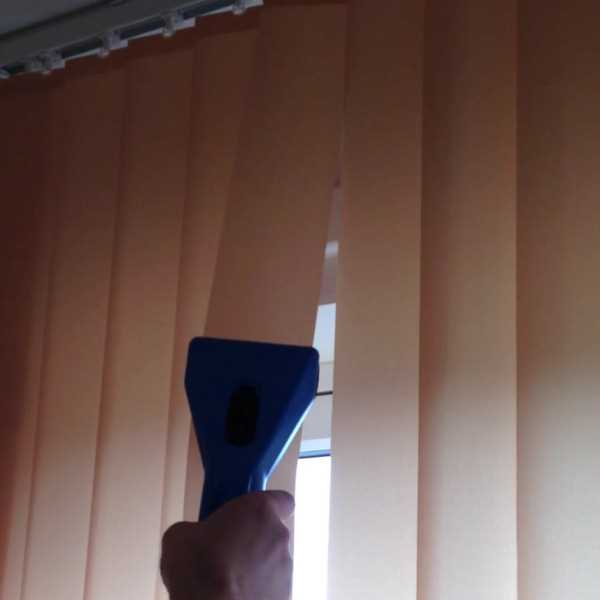 undefined3.